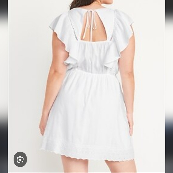 Old Navy Waist Defined Flutter Sleeve Tie Back Mini Dress Size Medium Eyelet - Picture 3 of 10